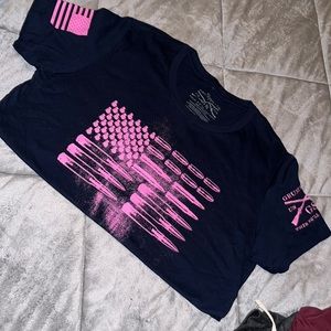 Grunt Style women size XL runs on the smaller size